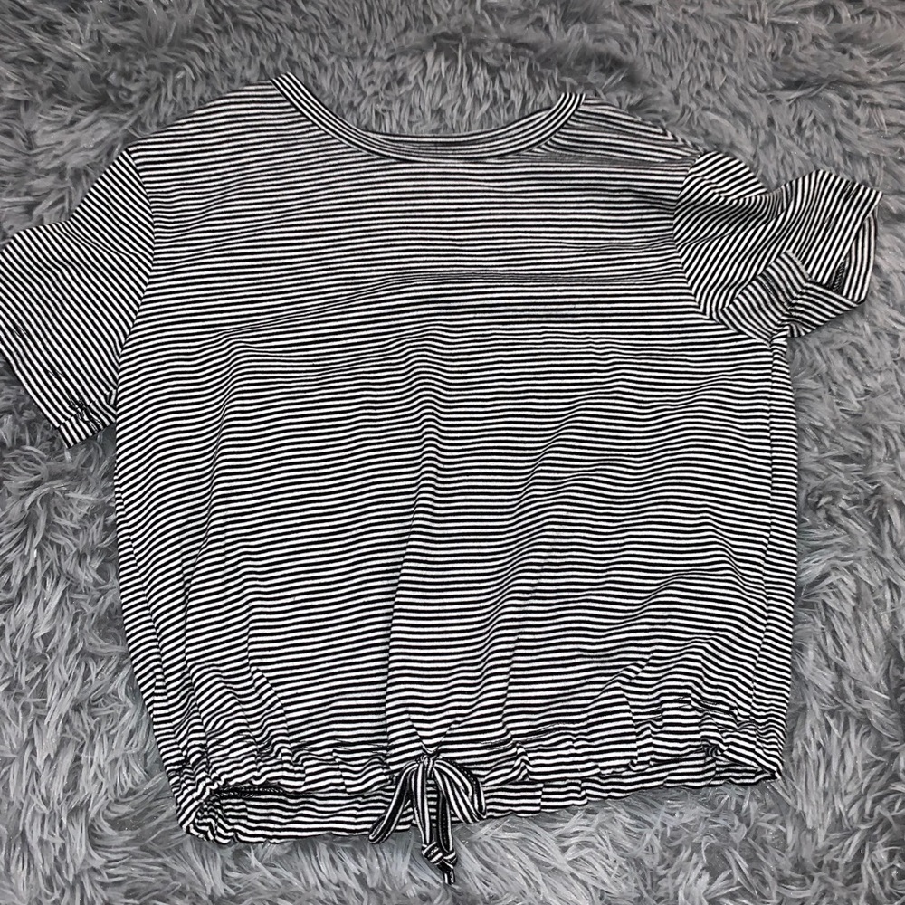 Black and white crop top